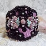 Bracelet Marquise manchette créé avec dentelle ancienne, rondes nacrées, poires facettées et perles Cristal Swarovski